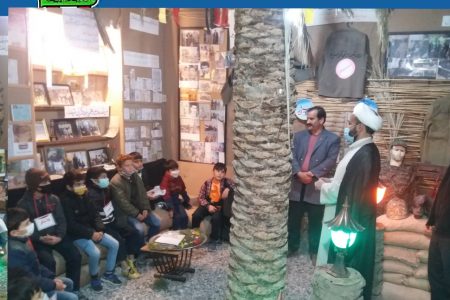 ابتکار عمل  معلم  دبستان قدوسی ملایجرد  در برگزاری  زنگ  انشا در موزه شهدای جوین‌