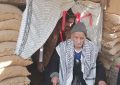بازدید بسیجی ۹۰ ساله جوینی  به همراه دانش آموزان دبیرستان بهرامیه از مرکز فرهنگی دفاع مقدس جوین